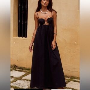 NWT Runaway the label (M) Tanala maxi
